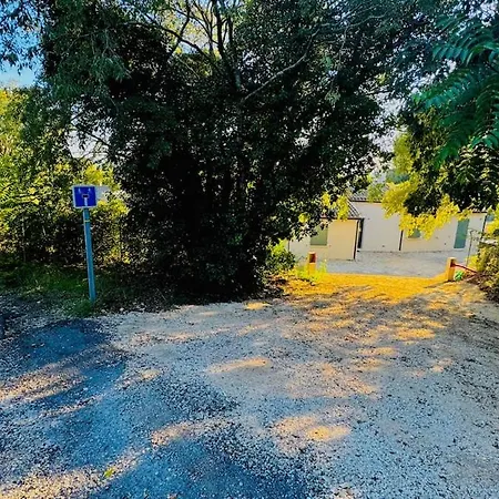 Moderne 3 Ch Piscine Privée Parking Hébergement de vacances *