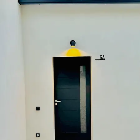 Moderne 3 Ch Piscine Privée Parking *