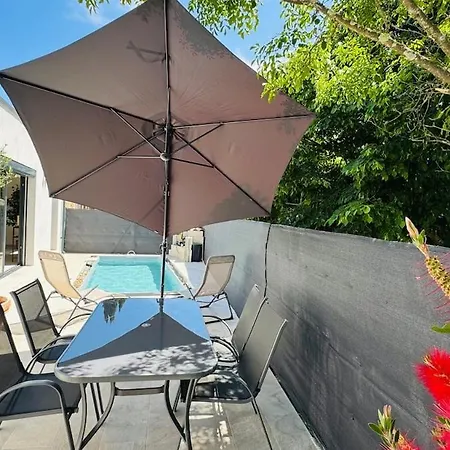 Moderne 3 Ch Piscine Privée Parking Hébergement de vacances *