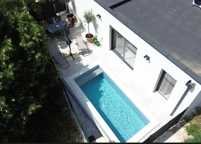 Moderne 3 Ch Piscine Privée Parking * Saint-Maximin (Gard)